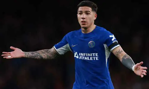 إنزو فرنانديز سيخضع لعملية جراحية بسبب الإصابة