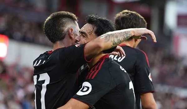 توقيت مباراة إشبيلية وإلتشي في الدوري الإسباني 2025/2026 يلا شوت